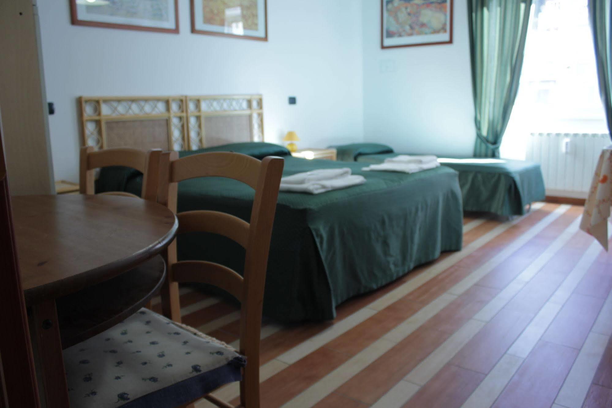 אפרטהוטל Tourist House Roma מראה חיצוני תמונה