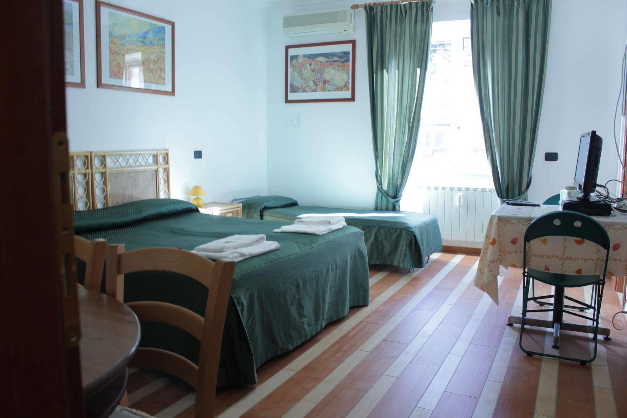 אפרטהוטל Tourist House Roma מראה חיצוני תמונה