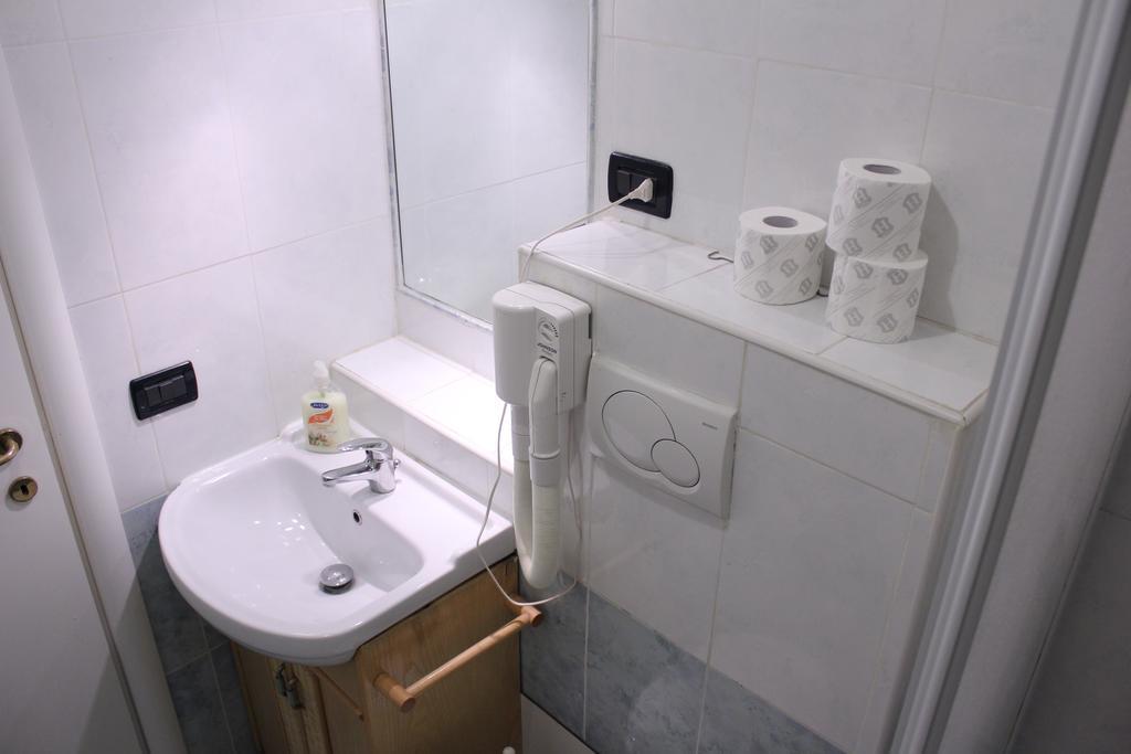 אפרטהוטל Tourist House Roma חדר תמונה